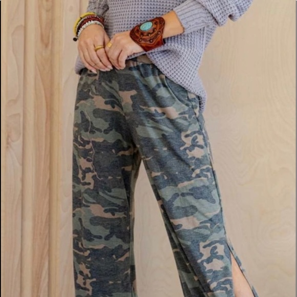 Three Bird Nest Cuddled Up 2 Piece Set - Picture 3 of 5